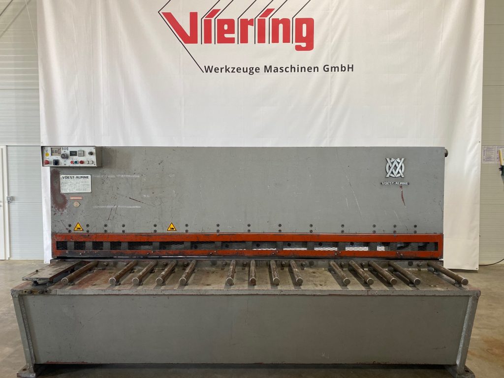 Gebrauchtmaschine Vöest Alpine Tafelschere BTHS-8x3150