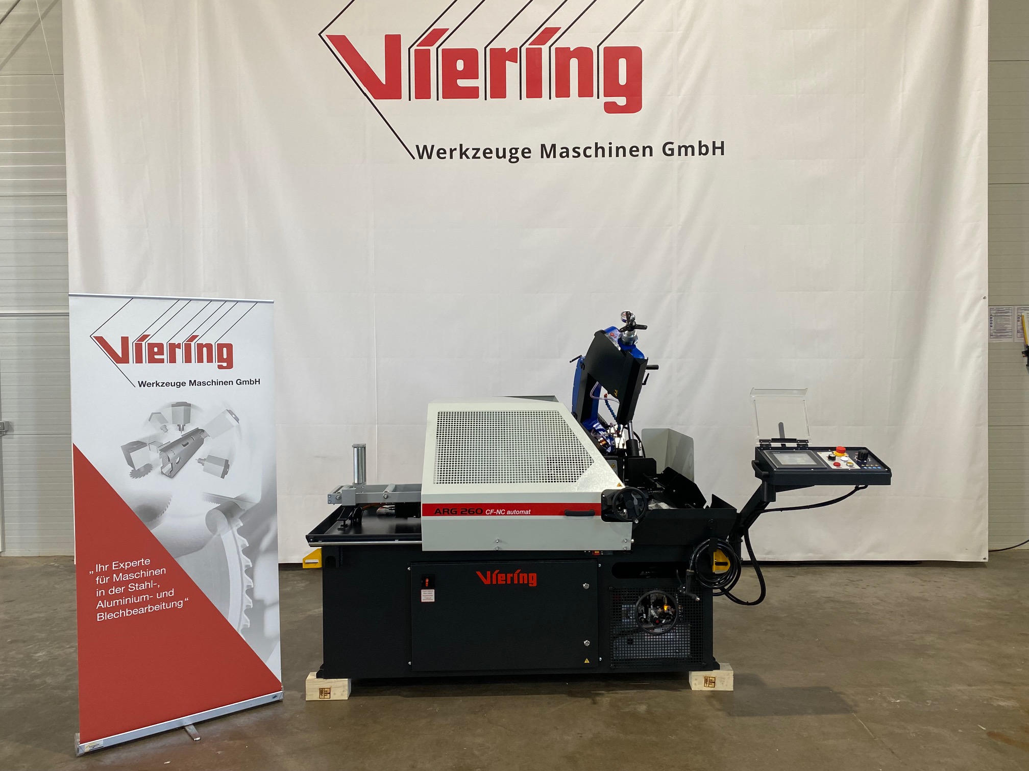 Neumaschine Pilous ARG 260 CF-NC Gehrung-Bandsägeautomat